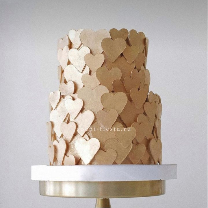 Торт "Hearts" gold в Лимассоле